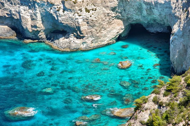 Голубые пещеры Греции