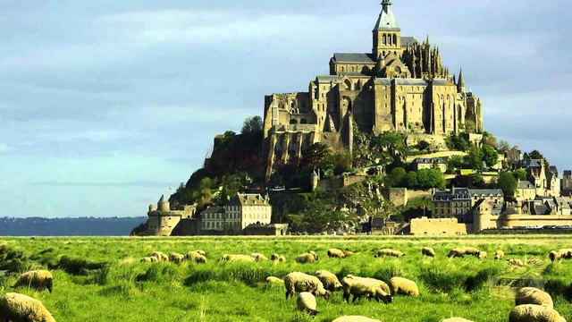 Замок Мон-Сен-Мишель во Франции