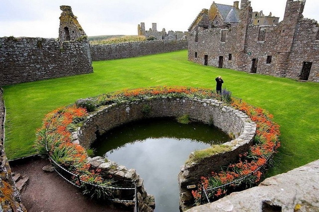 Экскурсии по замку Данноттар в Шотландии