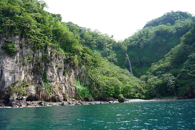 Водопады острова Кокос