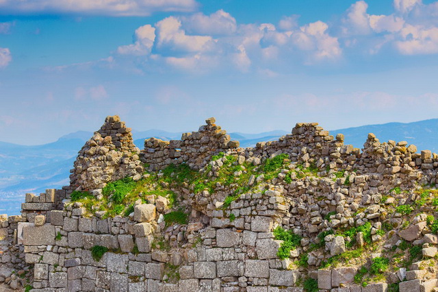 Руины древней Трои в проливе Дарданеллы