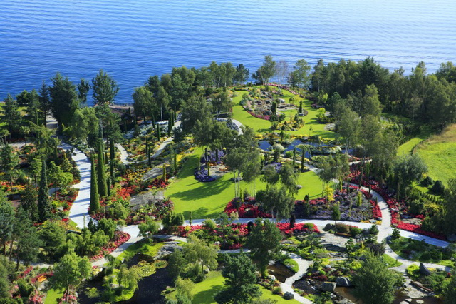 Эдемский сад на норвежском острове вблизи Ставангера