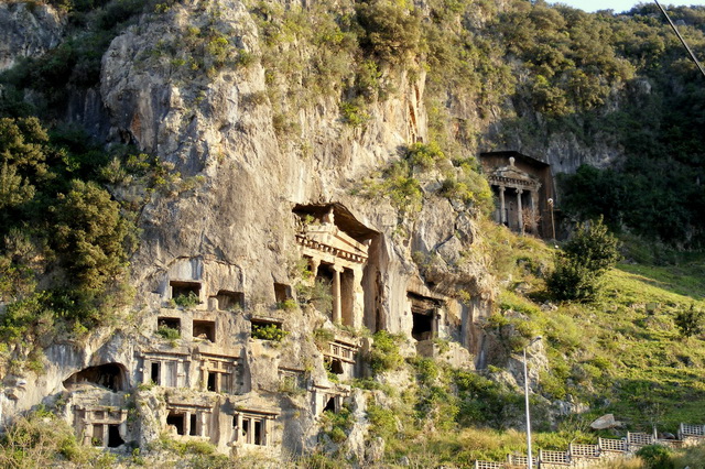 Ликийские гробницы в Фетхие, Турция