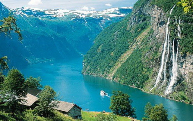 В Норвегии находятся два крупнейших в мире фьорда