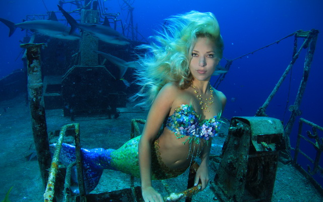 Подводная фотомодель - русалка Ханна Фрейзер