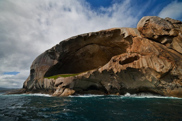Остров-скала Череп в Австралии
