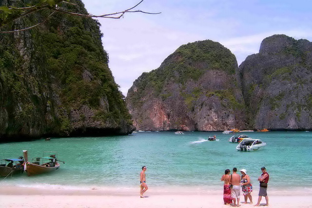 Пляжный отдых на островах Пхи-Пхи в Таиланде