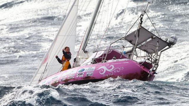 Путешествие Джессики Уотсон на яхте «Ella's Pink Lady»