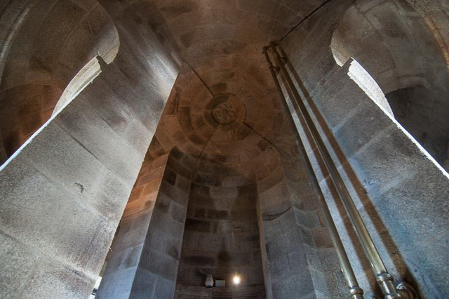 Внутри маяка Башня Геркулеса