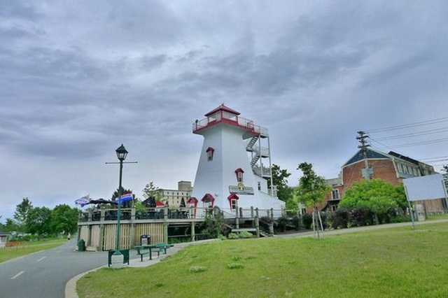 Lighthouse on the Green, или маяк города Фредериктон