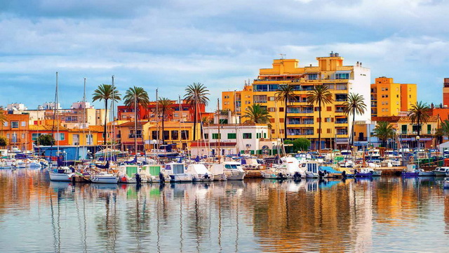 Наиболее интересные маршруты для путешествия на яхте по Испании