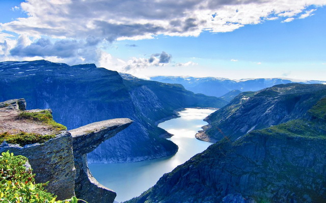 Язык Тролля - достопримечательность Норвегии